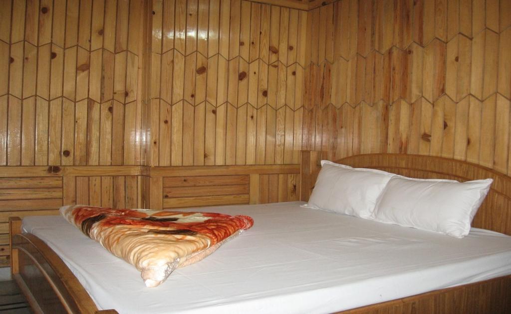 Hotel Arsh International Nainital Quarto foto
