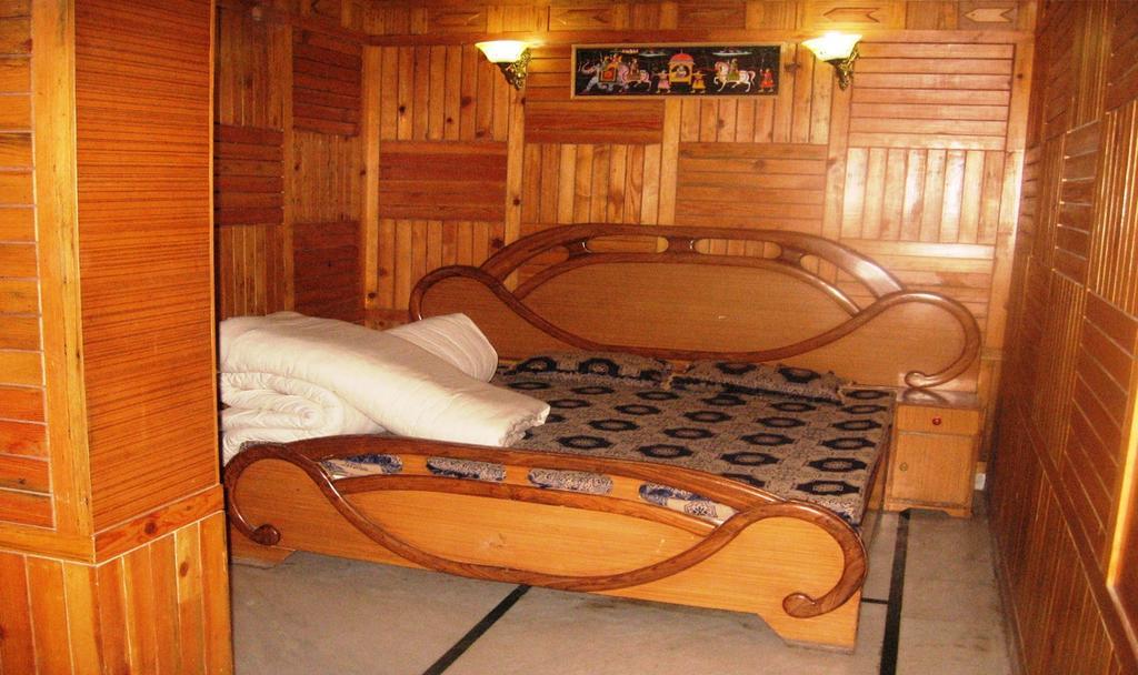 Hotel Arsh International Nainital Quarto foto